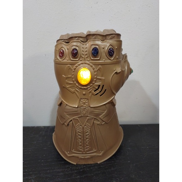 Hasbro Accessories - Marvel Avengers Infinity War Thanos Glove Gauntlet With Light & Sound FX